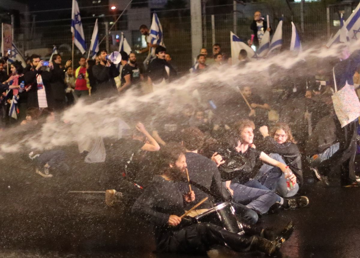 Masowe protesty w Izraelu nie ustają. Setki tysięcy osób na ulicach