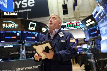 Rynki napędzane nadzieją na deeskalację. Giełdy rosną, ropa tanieje