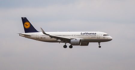 Turbulencje w samolocie do Niemiec. Pasażerowie trafili do szpitala