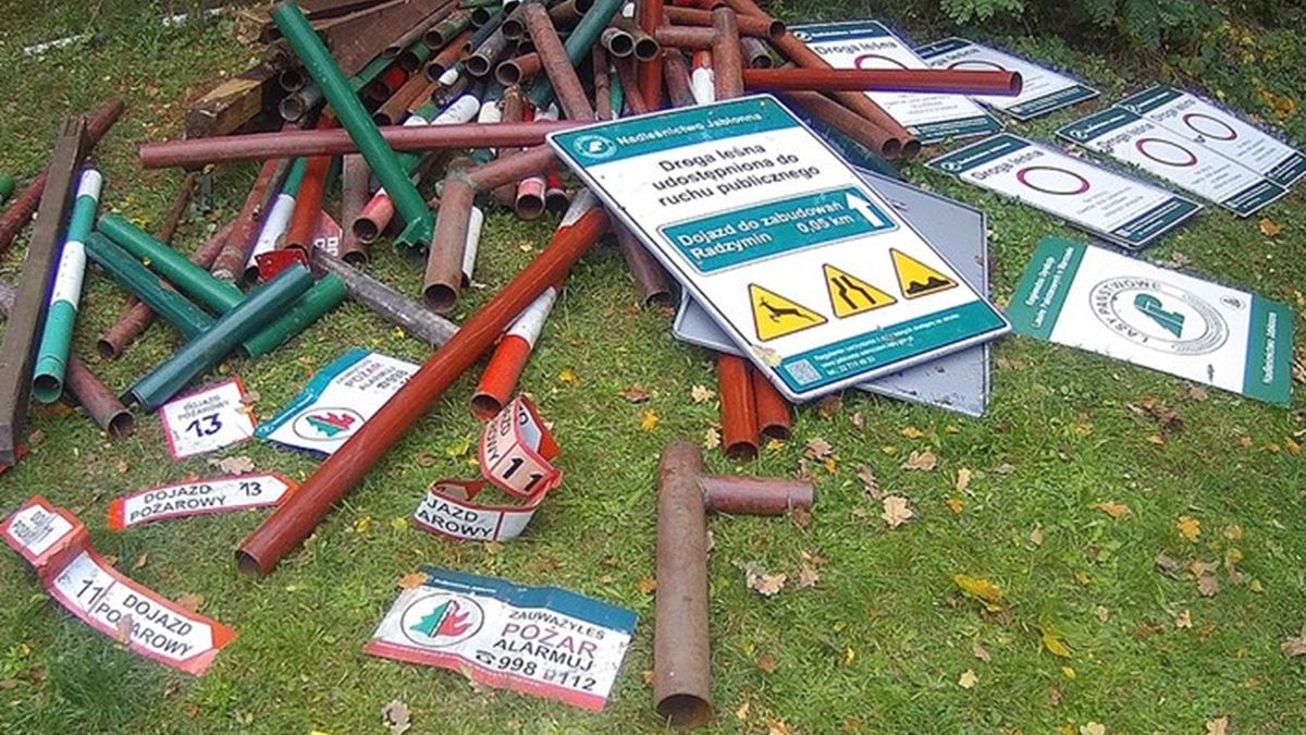 Złodzieje kradli leśne szlabany i tablice informacyjne 