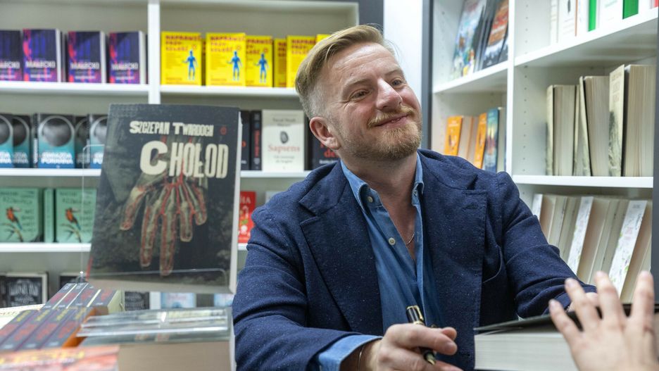 Najchętniej czytaną książką Szczepana Twardocha jest "Król" 