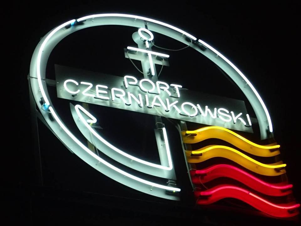 Warszawa ma nowy neon!