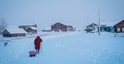Najzimniejsze miasto na świecie. Uczniowie mają wolne, kiedy temperatura spada poniżej 52 st. C