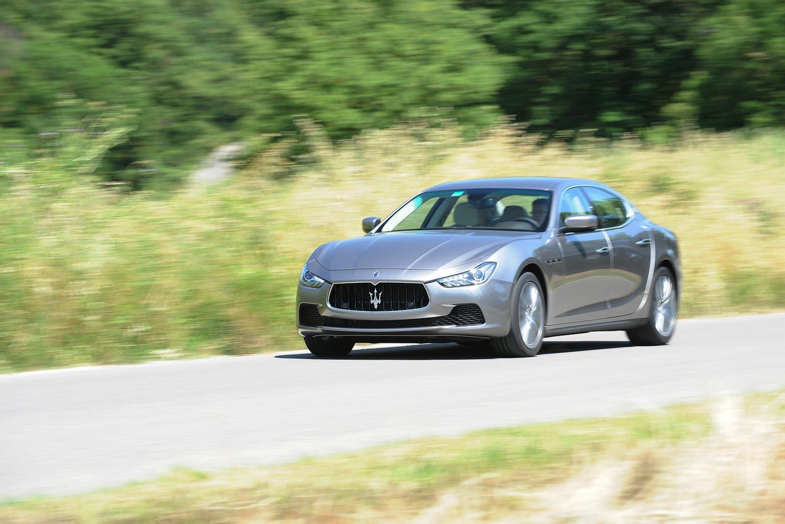 2014 Maserati Ghibli - Włosi wiedzą, co to piękno [galeria] 5