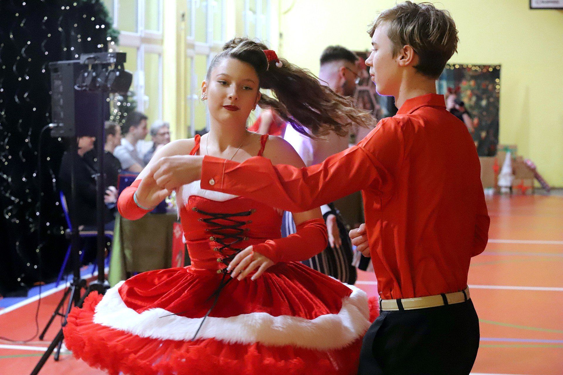 We Wrocławiu trwa mikołajkowy maraton taneczny