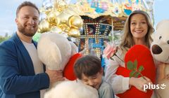 Tamara Arciuch i Bartłomiej Kasprzykowski w wesołym miasteczku u Szymona Majewskiego reklamują Plusa (wideo)