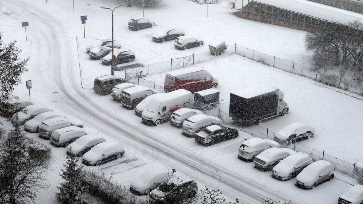 Chaos komunikacyjny z powodu sztormu Ingrid.
