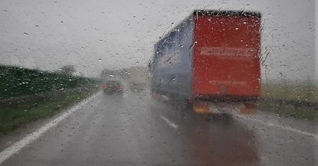 Wrocław. AOW zablokowana po raz kolejny. Znów wypadek w miejscu zwężenia