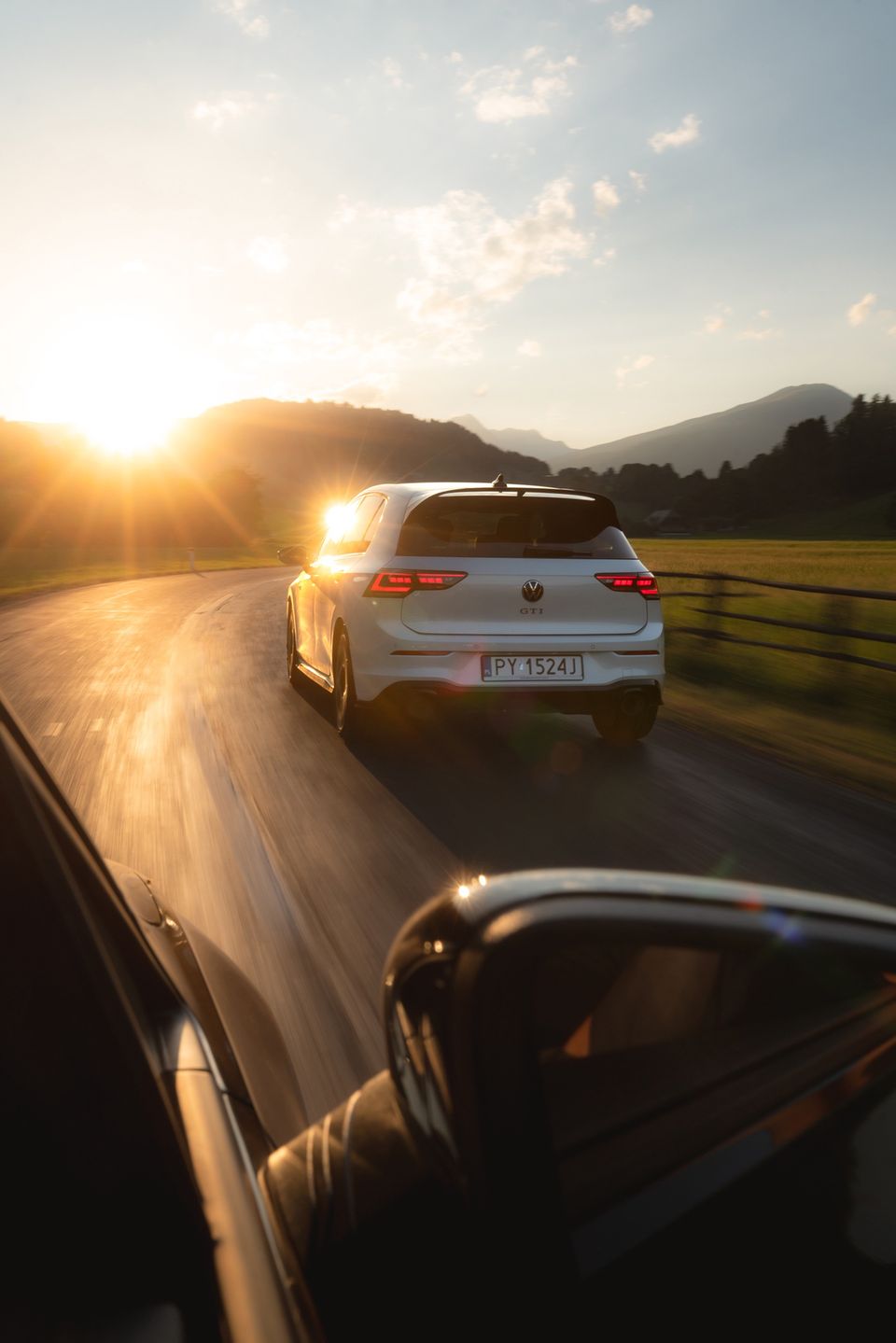 Gran turismo: Volkswagen Golf GTI Clubsport i R w Alpach