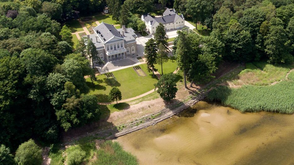 Pałac Manowce