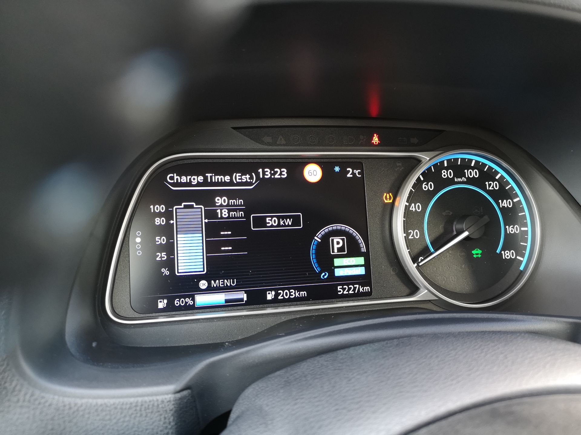 Nissan Leaf e+: Systemy wsparcia kierowcy, zarządzania energią oraz audio Bose 30
