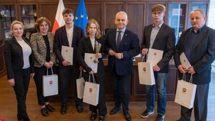 Piła: Młodzież z pasjami u starosty. "Macie znakomitego nauczyciela"