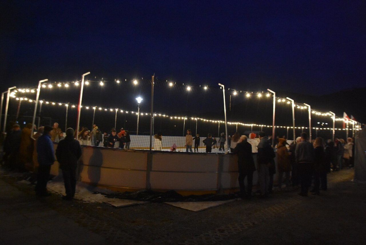 Już 28 listopada otwarte będzie lodowisko w Jedlinie-Zdroju