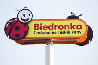 Biedronka wypłaci właścicielowi miliard zł. Spółka ogłasza decyzję