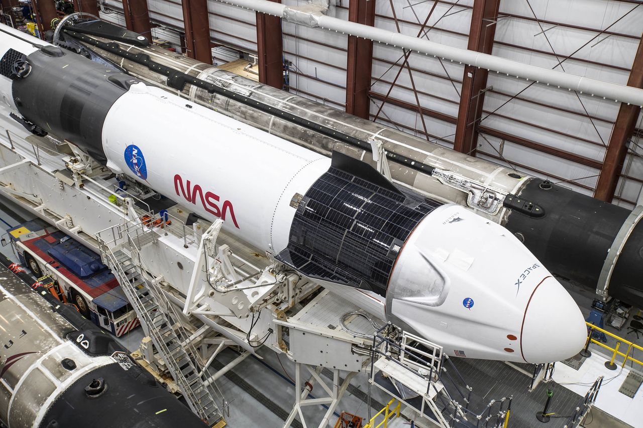 NASA i SpaceX gotowe do historycznej misji Crew-1