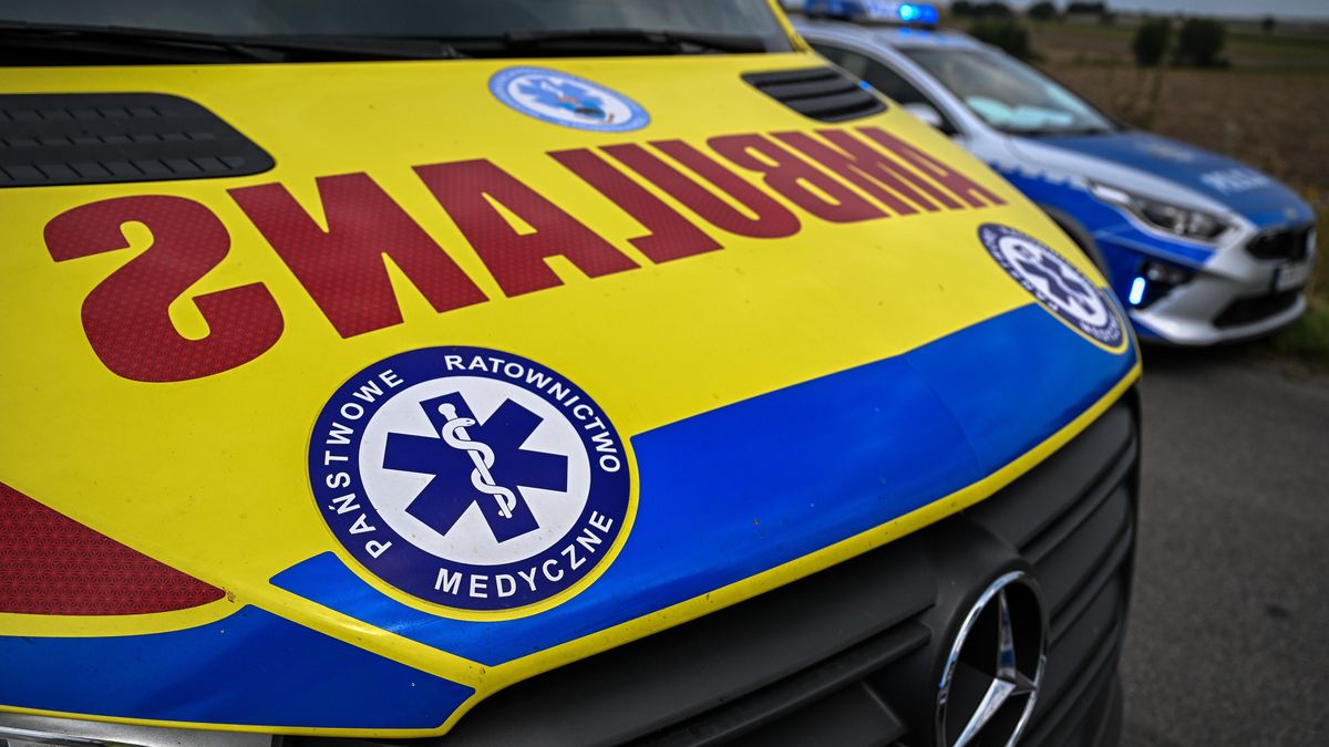 Ratownicy medyczni, którzy przyjechali ratować uczestnika
