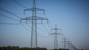 Masz działkę ze słupem energetycznym? Sąd Najwyższy wydał ważny wyrok
