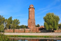 Zamek krzyżacki w Brodnicy. Przyciąga turystów swoją burzliwą historią