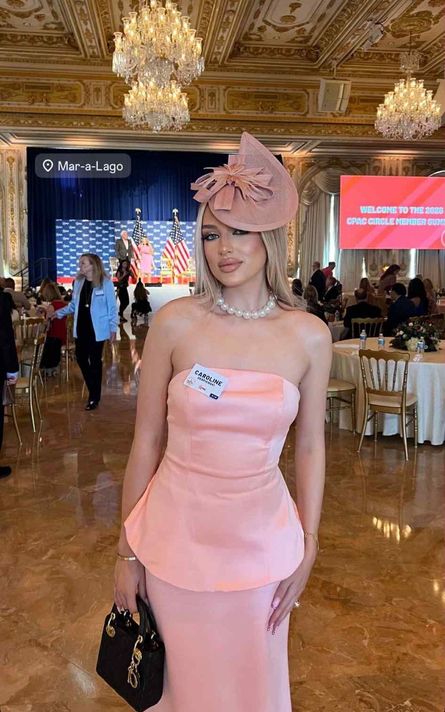 Caroline Derpienski w luksusowej rezydencji Donalda Trumpa