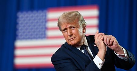 Artyści rezygnują z występów. Trump reaguje i ma propozycję