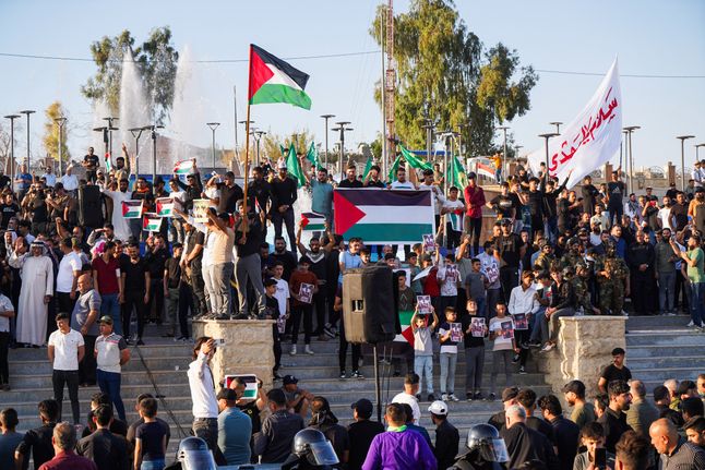 A pro-Palestinian demonstration in Iraq (Photo by Ismail Adnan/Sofa Images/Lightrocket via Getty Images)