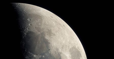 "Dowód" na istnienie UFO. "Świecąca biała chmura"