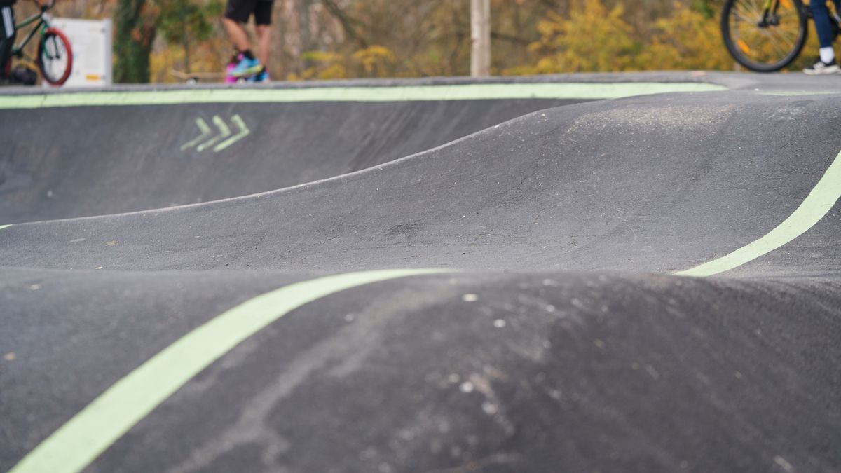 20-latek zmarł po upadku na torze pumptrack w Kręczkach 