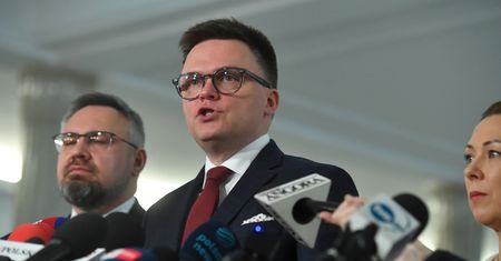 Nowe porządki Hołowni w Sejmie. "To jest paranoja"
