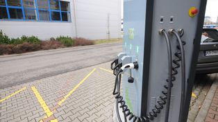Do 5 lat w Polsce ma działać 87 tysięcy ładowarek do aut elektrycznych