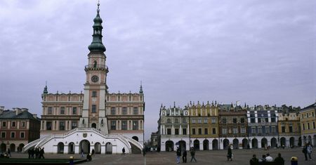 Pogoda w Zamościu. Prognoza na wtorek 25 listopada. Śnieg przechodzący w deszcz i wieczorne mgły