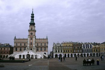 Pogoda w Zamościu. Prognoza na wtorek 25 listopada. Śnieg przechodzący w deszcz i wieczorne mgły