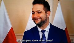 Patryk Jaki w spocie autopromocyjnym TVP Info krytykuje TVN24 i Hannę Gronkiewicz-Waltz (wideo)