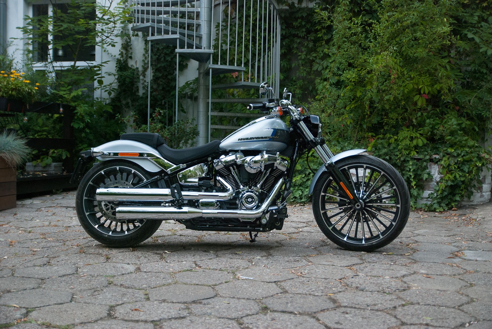 Harley-Davidson Breakout