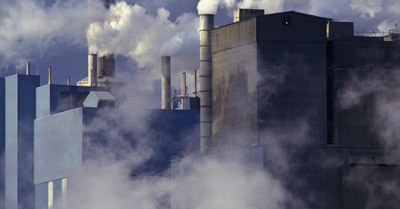 Co robią wielkie firmy, gdy niszczą środowisko? Ukrywają prawdę