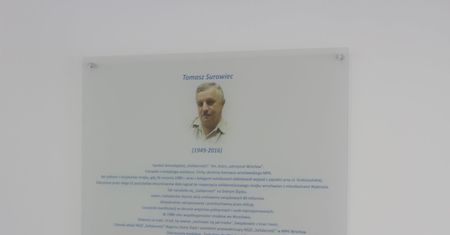 Wrocław. Tomasz Surowiec uhonorowany przez MPK. "Człowiek, który zatrzymał Wrocław"