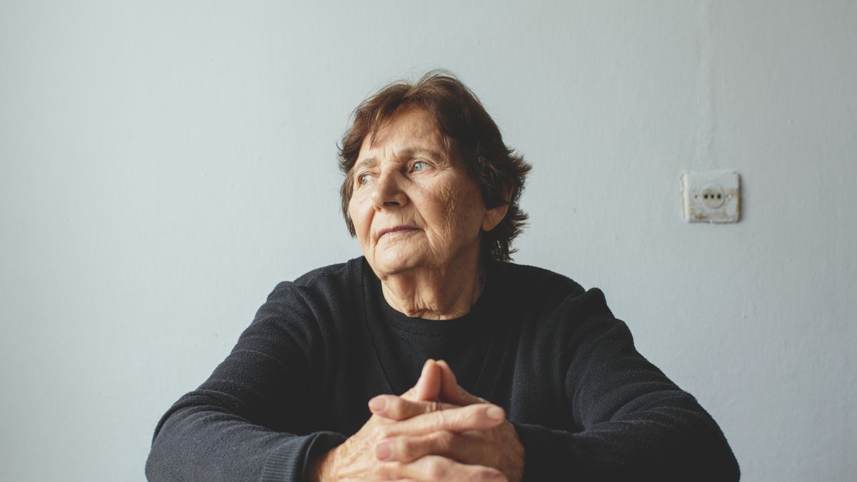 Portrait of a senior woman
Thanasis Zovoilis
aging process, real people, retirement, relaxation