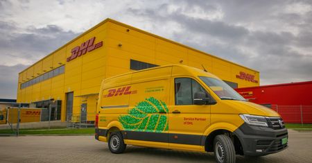 Praca jako kurier DHL - ile można zarobić?