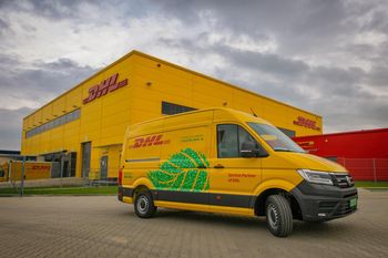 Praca jako kurier DHL - ile można zarobić?