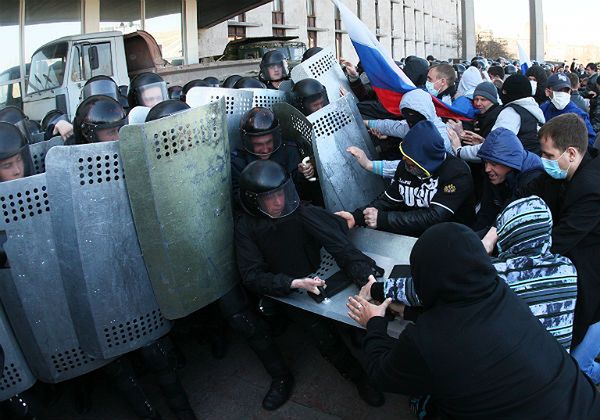 Separatyści zajęli siedzibę Służby Bezpieczeństwa w Doniecku