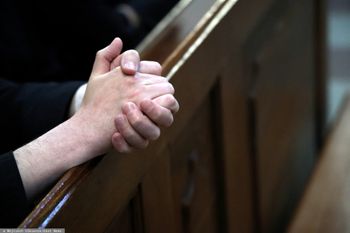 Ksiądz "wściekł się" na spotkaniu do bierzmowania. Rodzice komentują