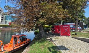 Skoczyła do rzeki. Była nieprzytomna. Dramat we Wrocławiu