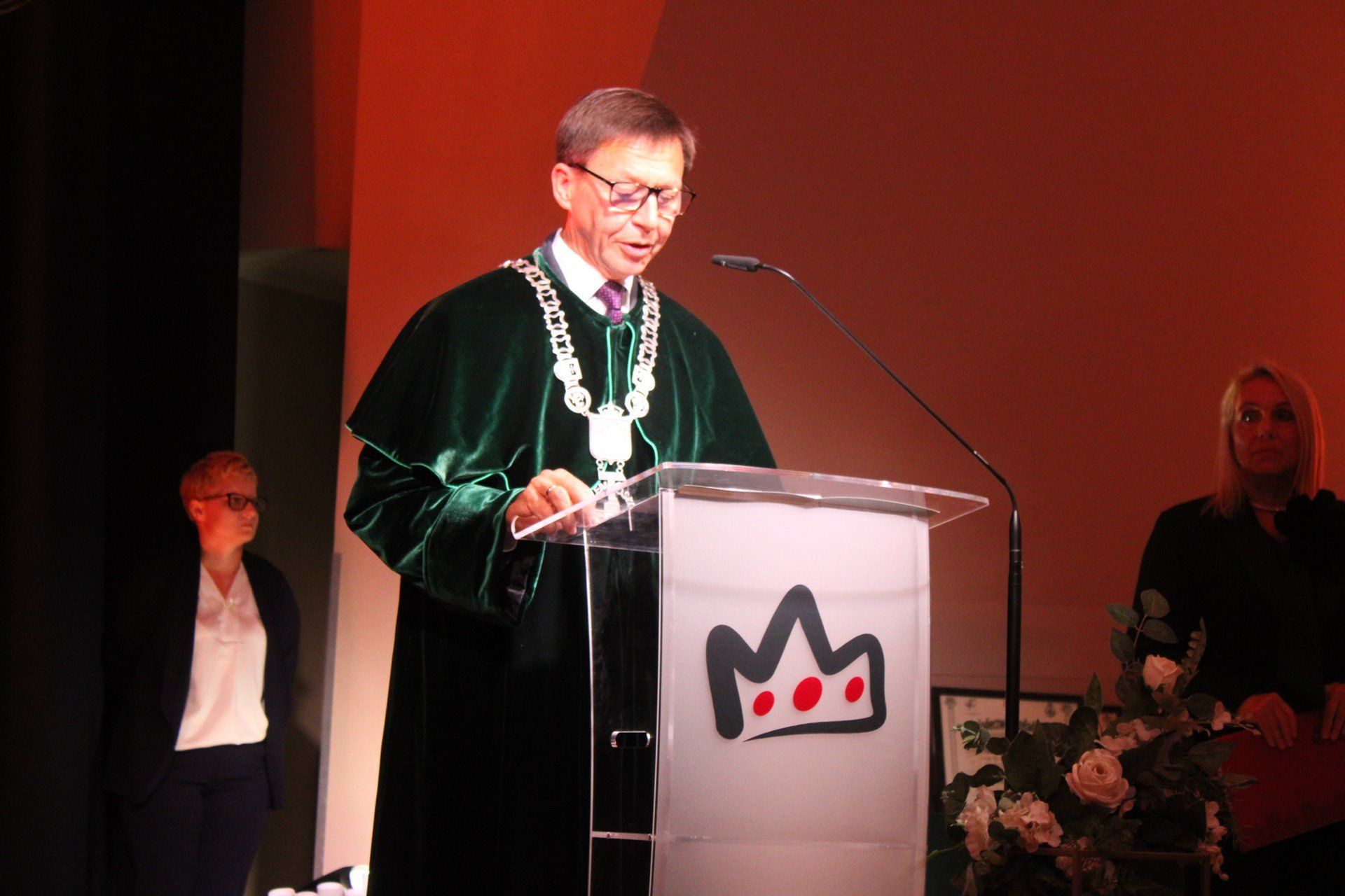 Wyzwoliny czeladnicze w Gnieźnie. Absolwenci byli pasowani repliką szabli Jana Kilińskiego