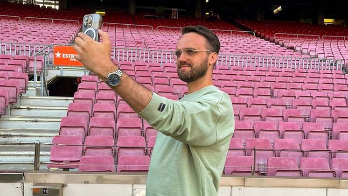 Na zdjęciu: Mateusz Święcicki na Camp Nou