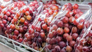 Pestycydy w winogronach z marketów. W jednej próbce aż 16 substancji