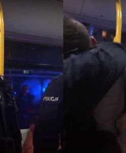 Jelenia Góra. Kontrowersyjna interwencja policji w autobusie. Senator PO broni pasażera: wyrzucenie było bezprawne