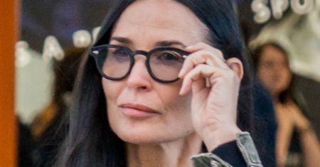 Demi Moore opisała, jak została zgwałcona. Dziennikarze odkryli, KIM BYŁ GWAŁCICIEL. W Hollywood znali go wszyscy