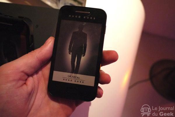 Galaxy Ace wkracza do świata mody