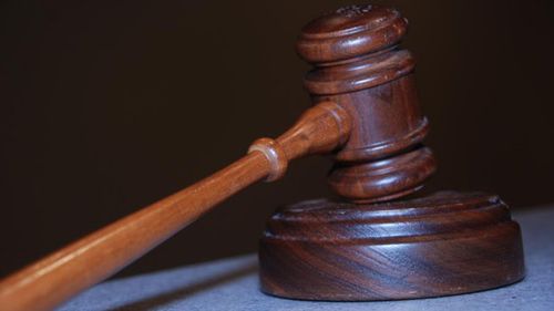 20 lat więzienia za "przypadkowe" ściągnięcie dziecięcej pornografii 1