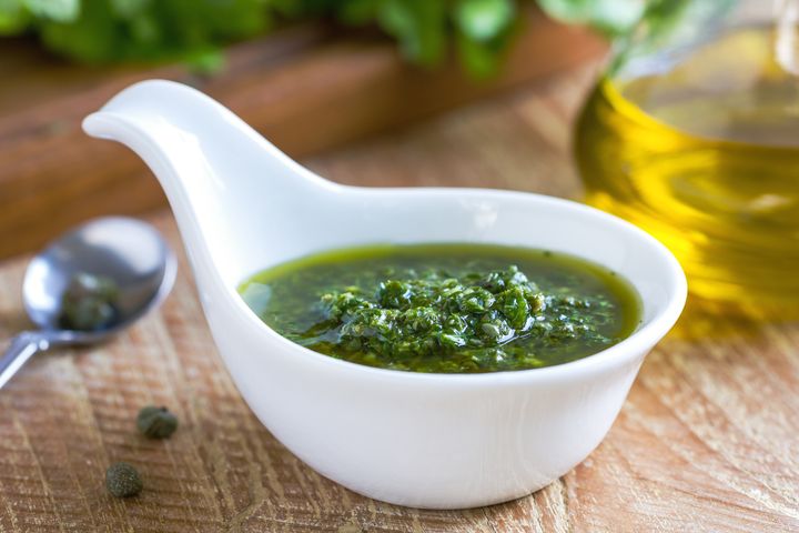 Salsa verde to wspólna nazwa dla zielonych sosów.