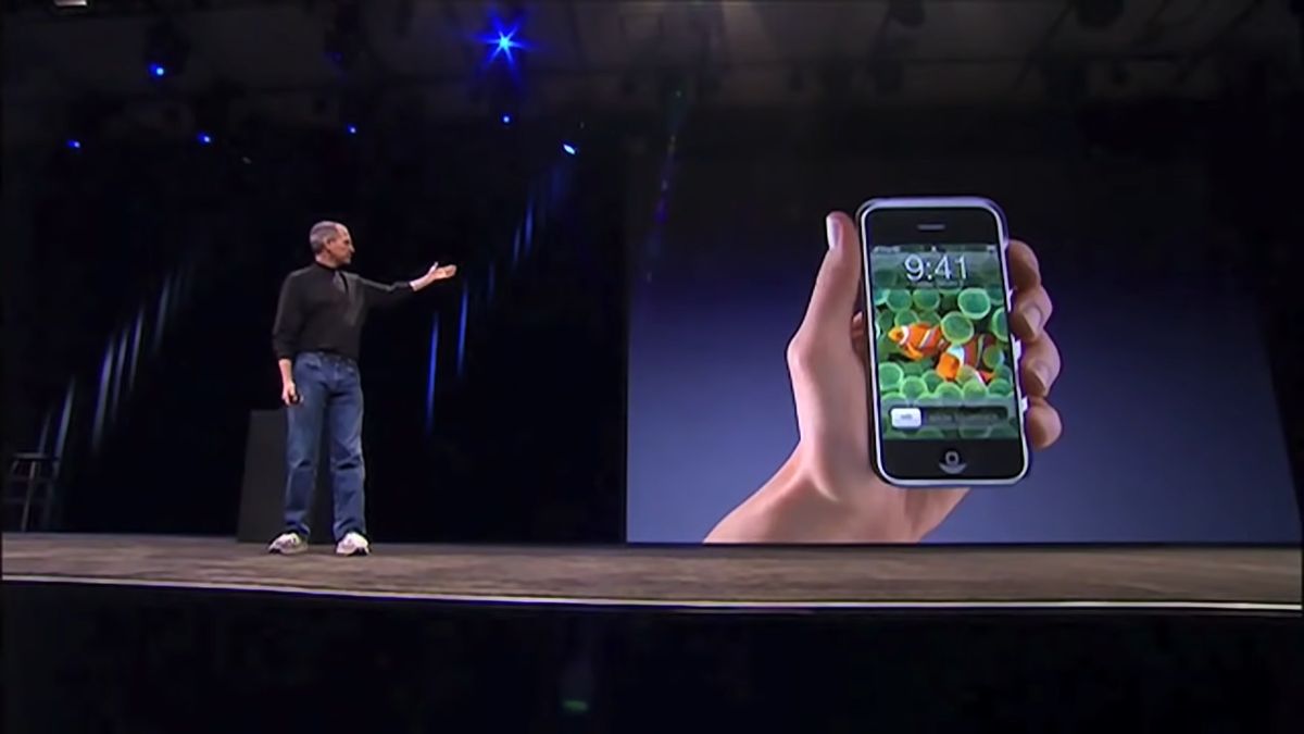 iPhone mógł być pozbawiony slotu na kartę SIM już w 2007 roku. "Nie chcemy kolejnej dziury" 1